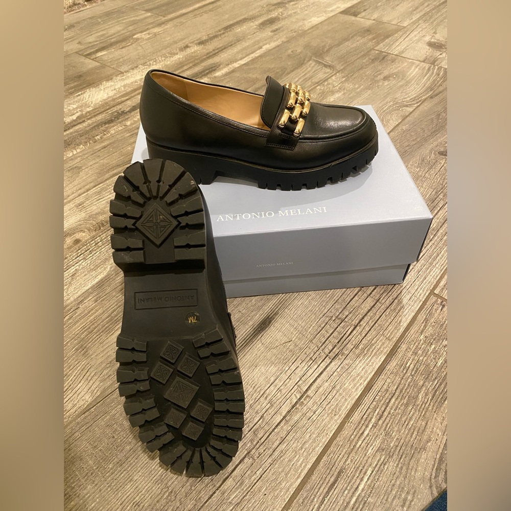 ANTONIO MELANI Black Loafers with Gold Chain Detail - Picture 3 of 5